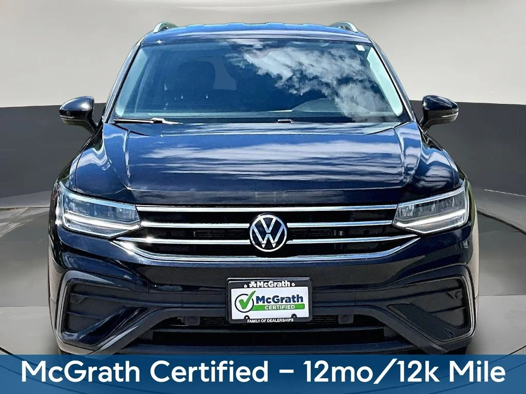 Used 2023 Black Volkswagen 2.0T SE image 2