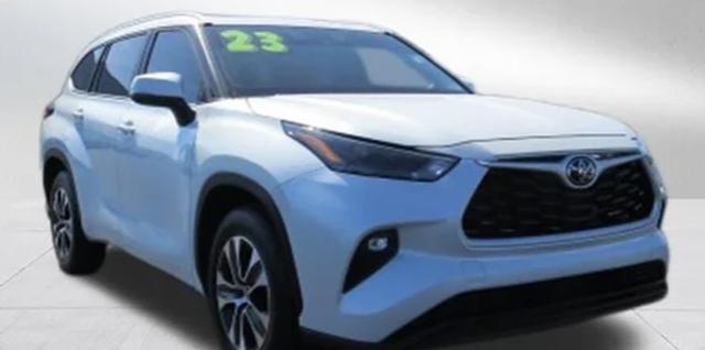 2023 Toyota Highlander XLE