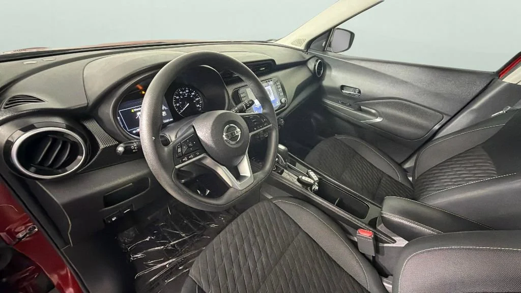 Used 2021 Red Nissan SV Xtronic CVT image 18