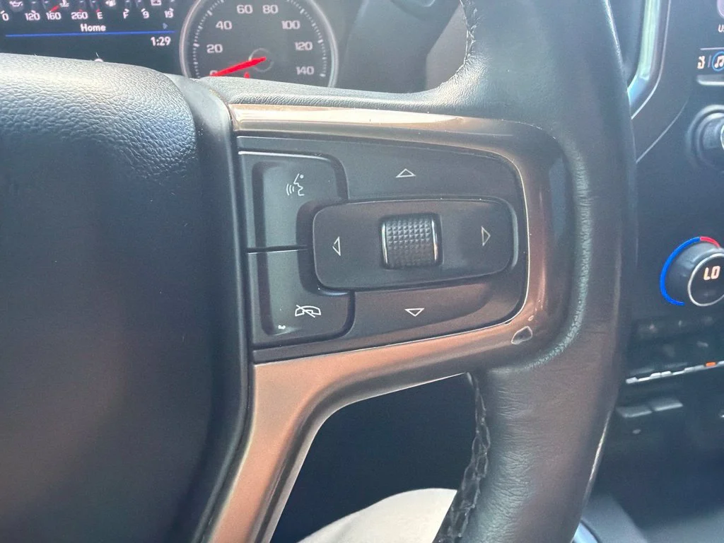 Used 2020 IRIDESCENT PEARL TRICOAT Chevrolet High Country image 14