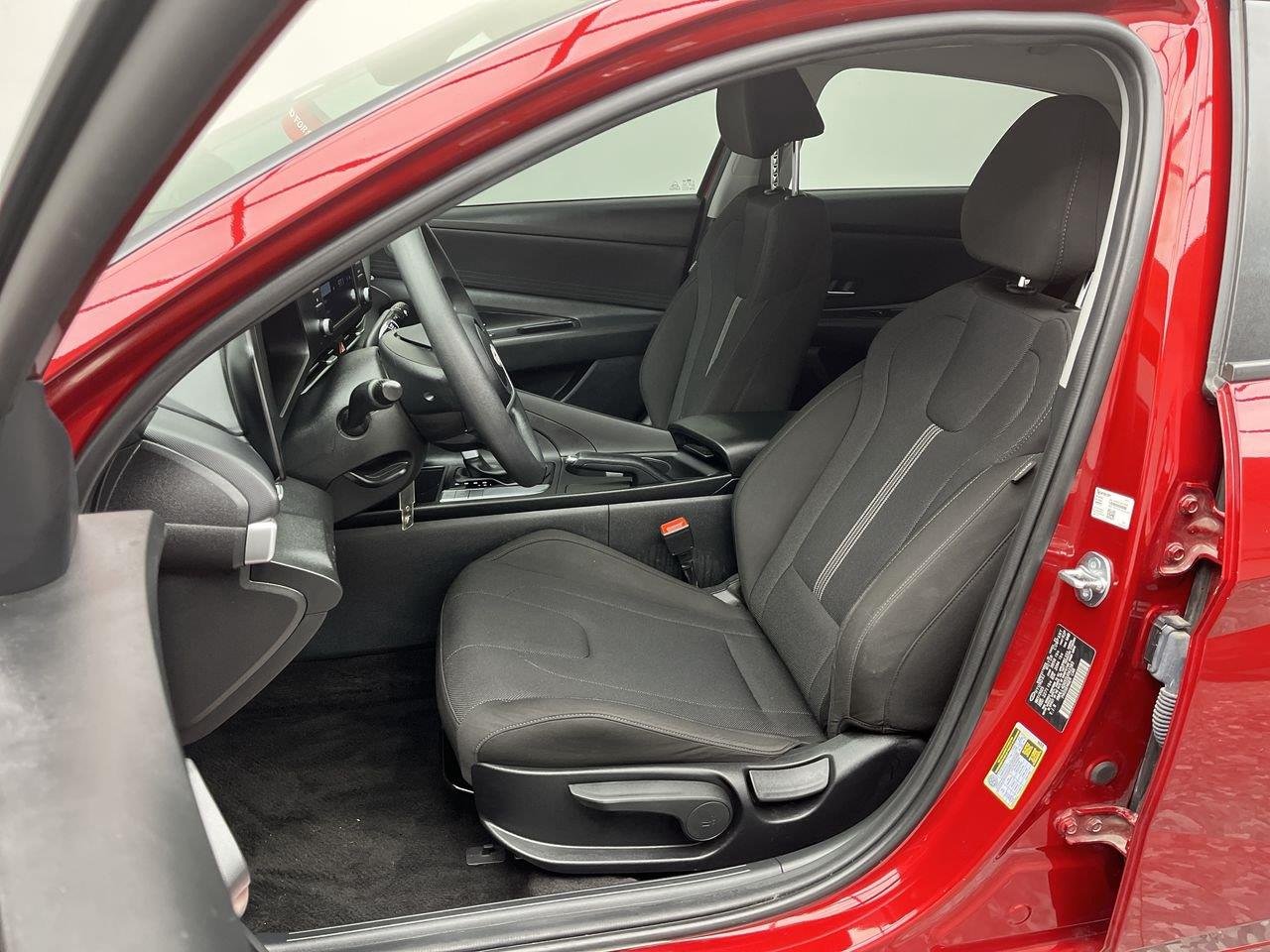 Used 2025 Ultimate Red Hyundai SE image 8