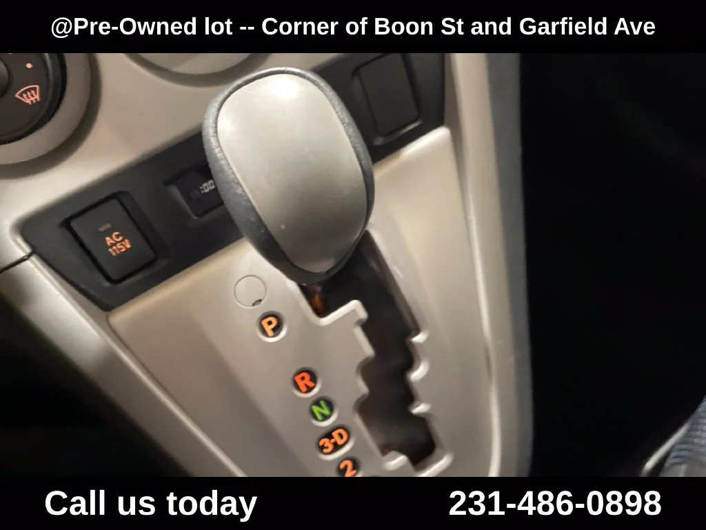Used 2009  Toyota S image 22