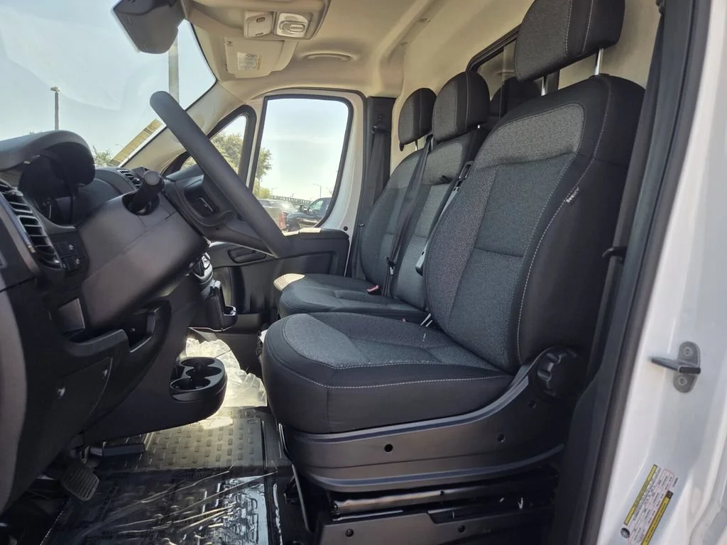 New 2026 Bright White Clearcoat RAM Tradesman image 8