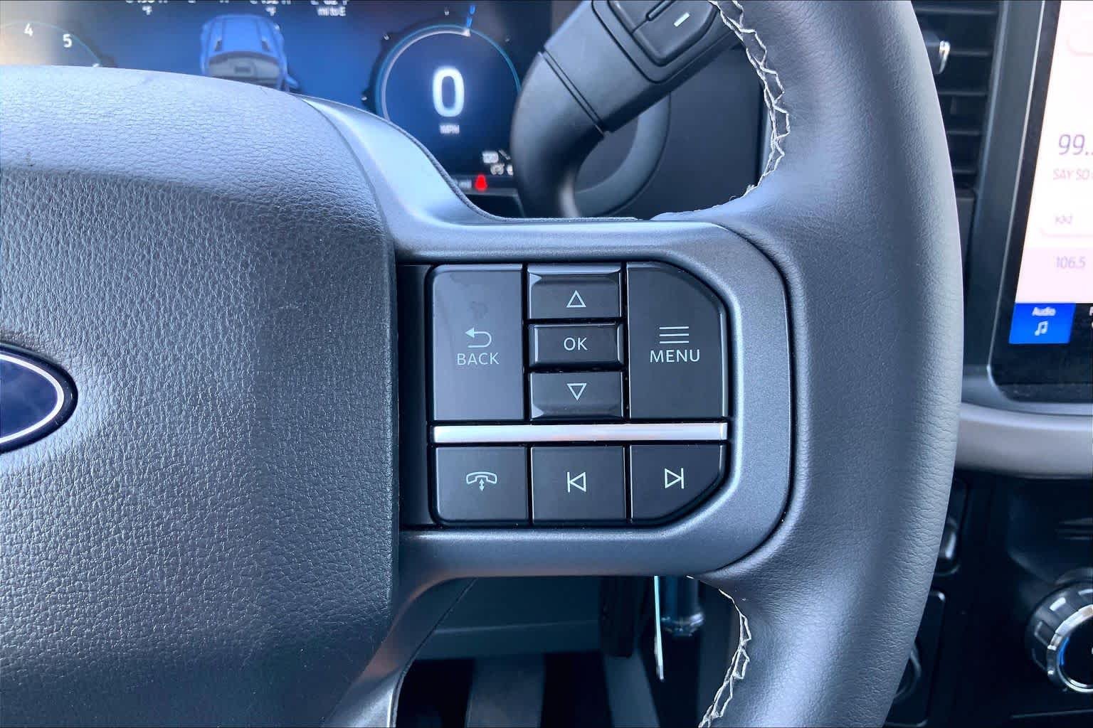 Used 2024 Agate Black Metallic Ford XLT image 25