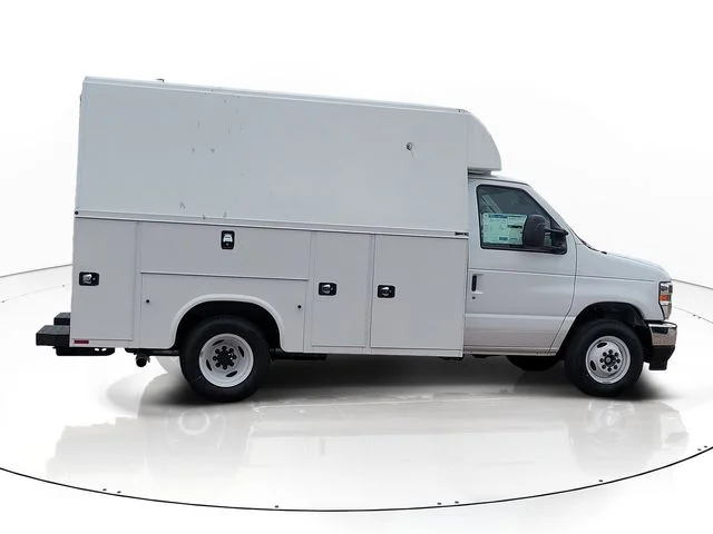 New 2027 Oxford White Ford Base image 4