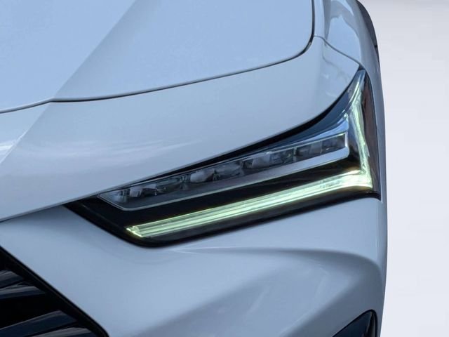 Used 2025 White Acura Technology Package image 9