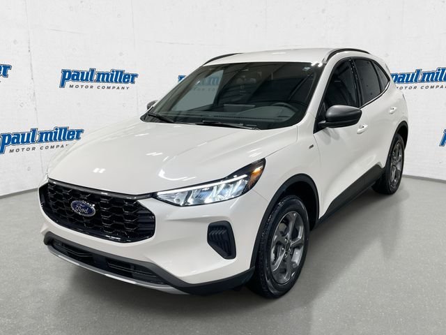 New 2026 Star White Metallic Tri-coat Ford ST-Line image 1
