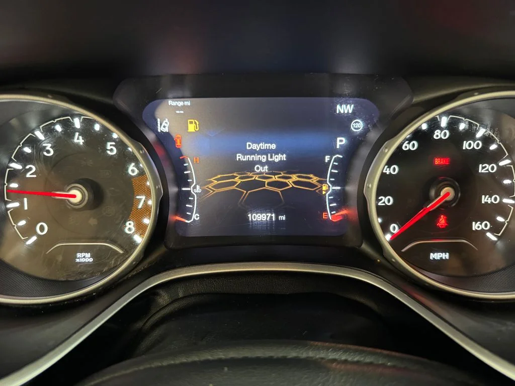 Used 2021 Gray Jeep Limited image 19