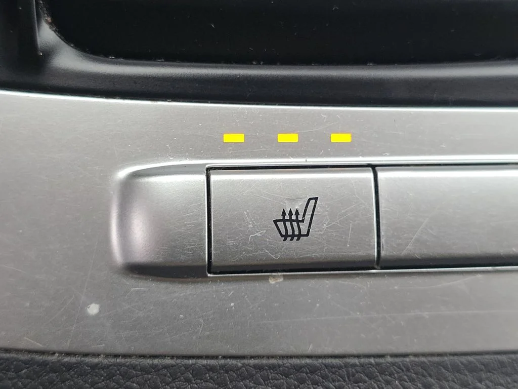 Used 2023 Red Kia LX Seat Package image 4