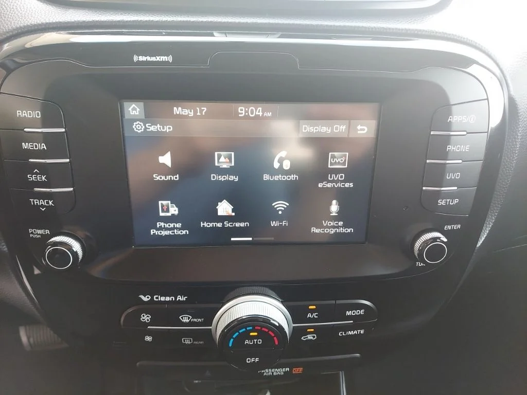 Used 2018 Black Kia Exclaim image 25