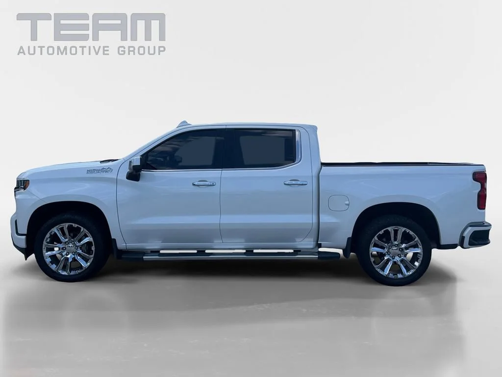Used 2021 IRIDESCENT PEARL TRICOAT Chevrolet High Country image 4