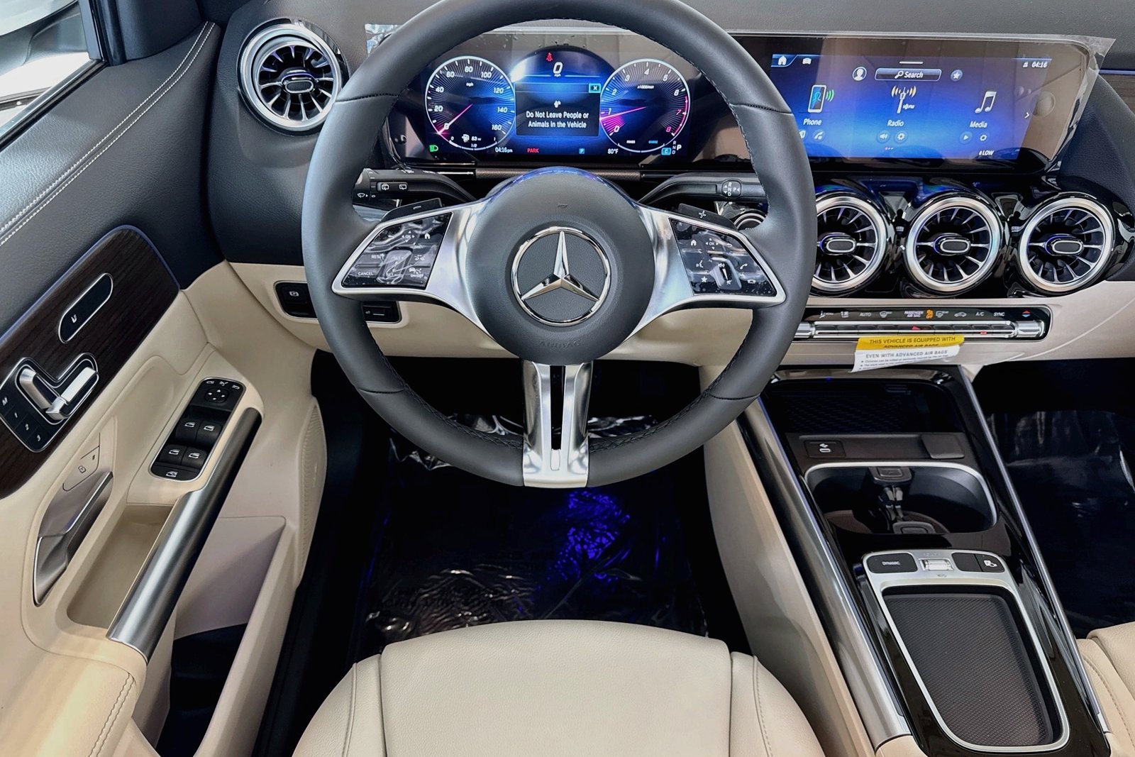 New 2026 Polar White Mercedes-Benz GLA 250 image 20