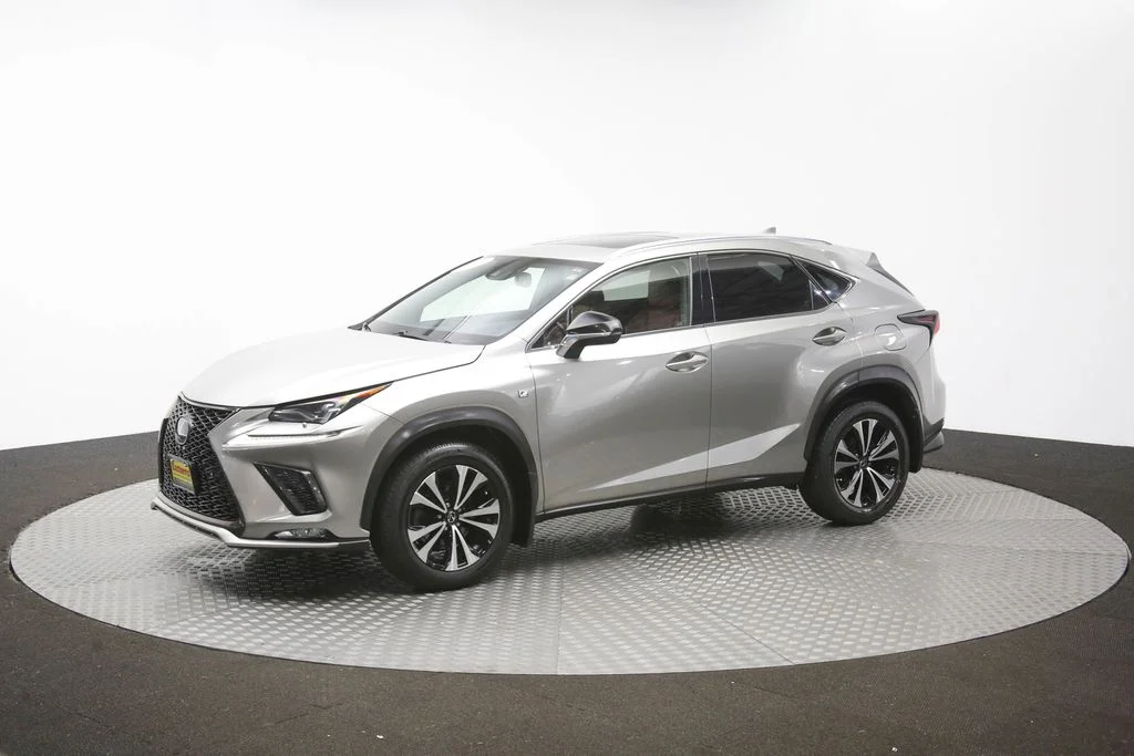 Used 2018  Lexus  image 53