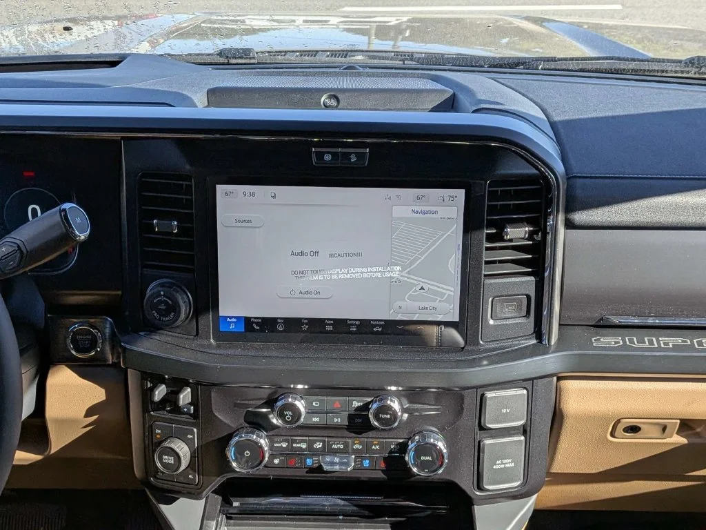 New 2027 Marsh Gray Metallic Ford F-250® Lariat® image 14
