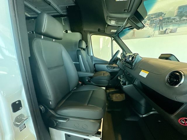 New 2026 Arctic White Mercedes-Benz Cargo 170 WB image 52