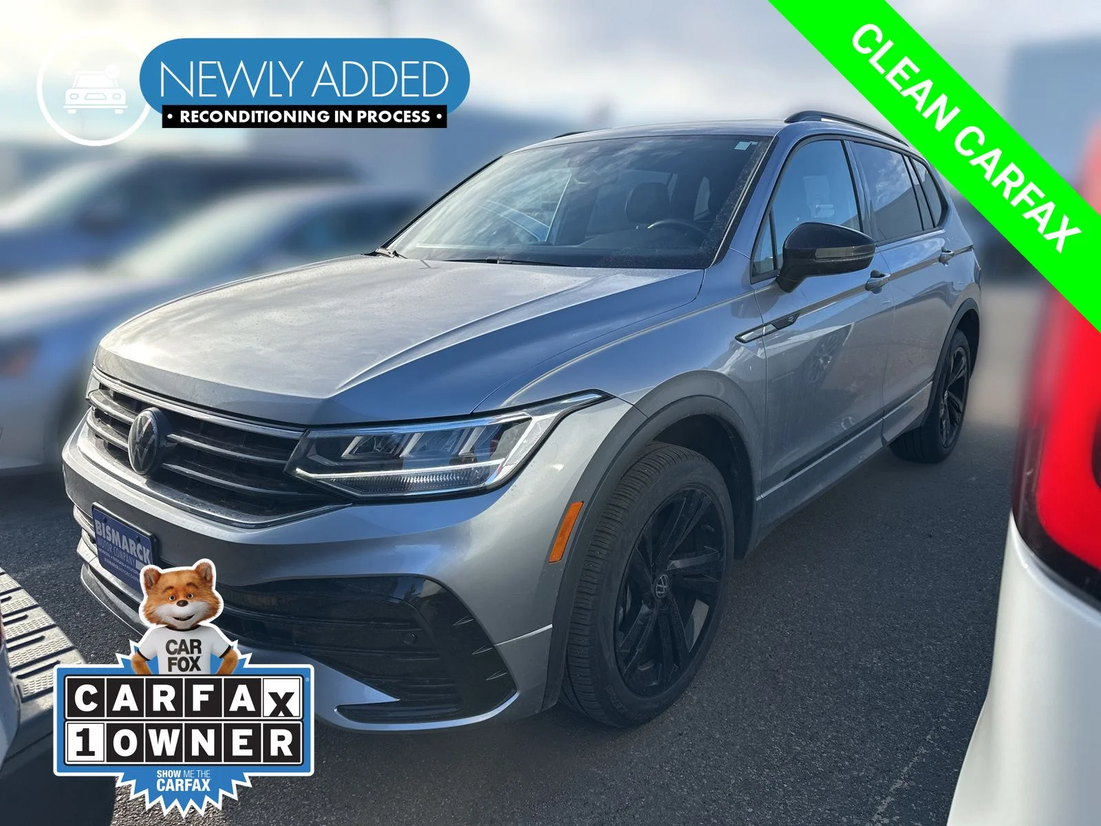 2024 Volkswagen Tiguan 2.0T SE R-Line Black 4Motion's photo