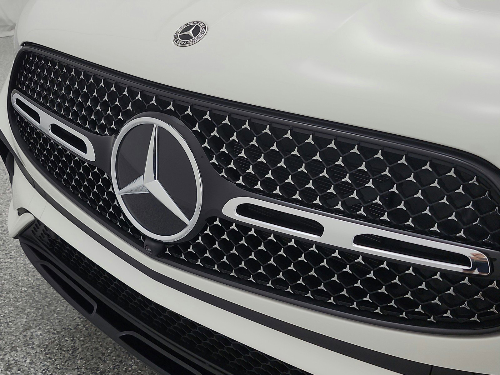 New 2026 Polar White Mercedes-Benz GLC 300 SUV image 36
