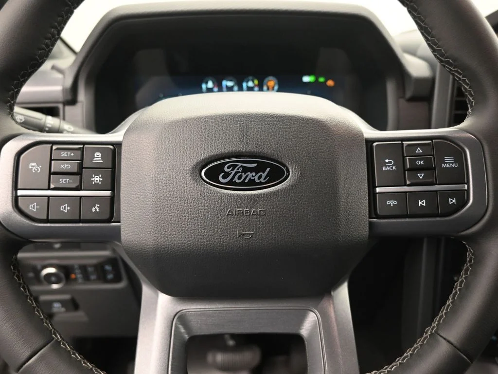 New 2026 Oxford White Ford XLT image 13