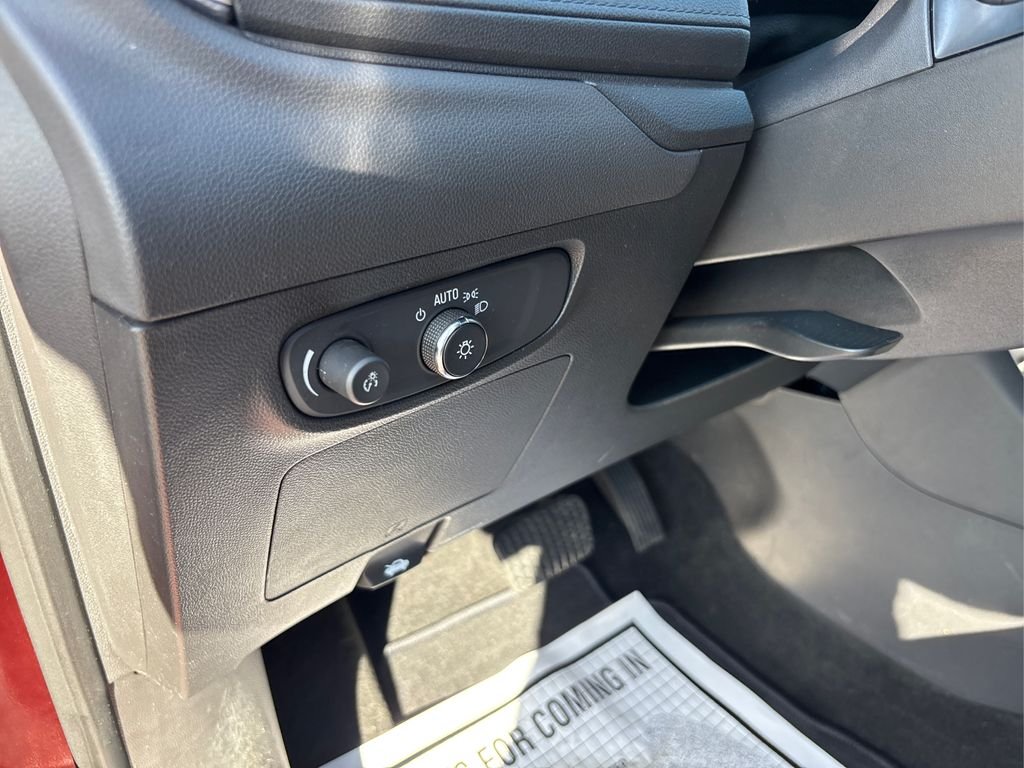 Used 2024 Red Buick Preferred image 35