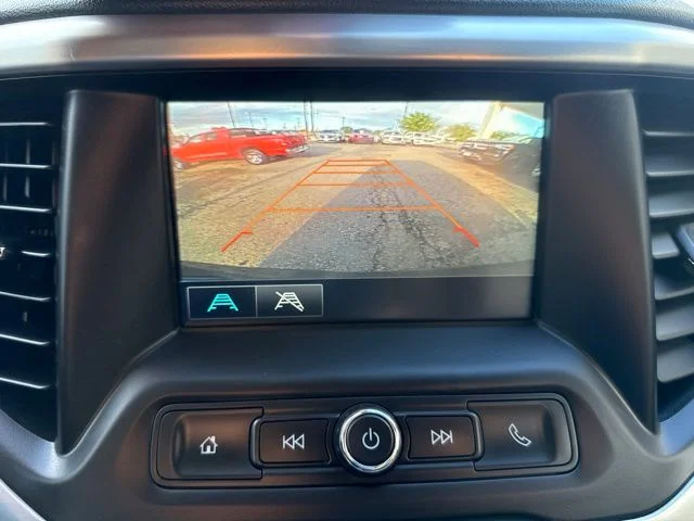 Used 2017 Red GMC SLE-2 image 17