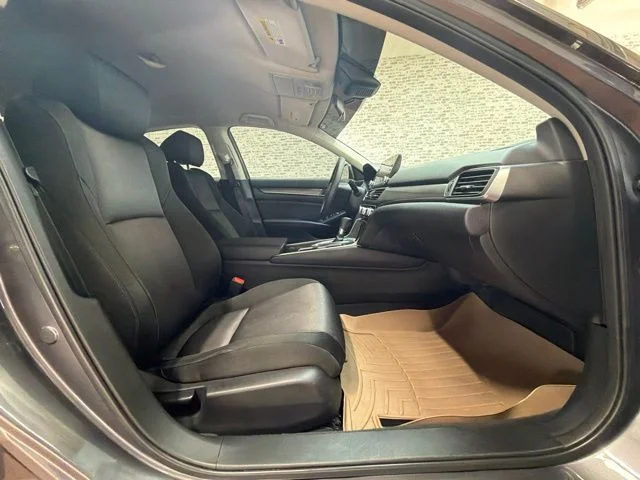 Used 2019 Gray Honda LX image 9