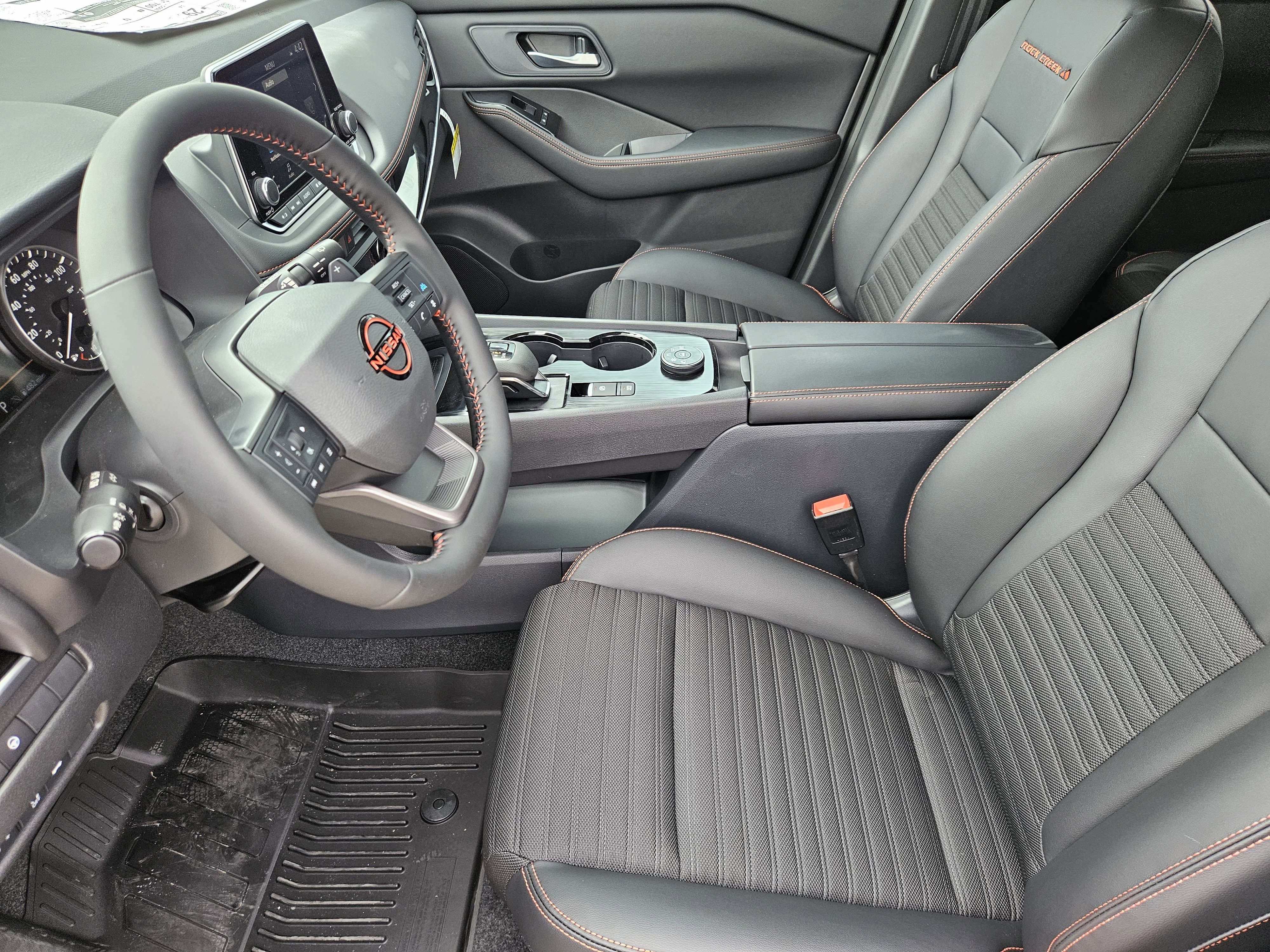 New 2026 Everest White Pearl TriCoat Nissan Rock Creek® image 14