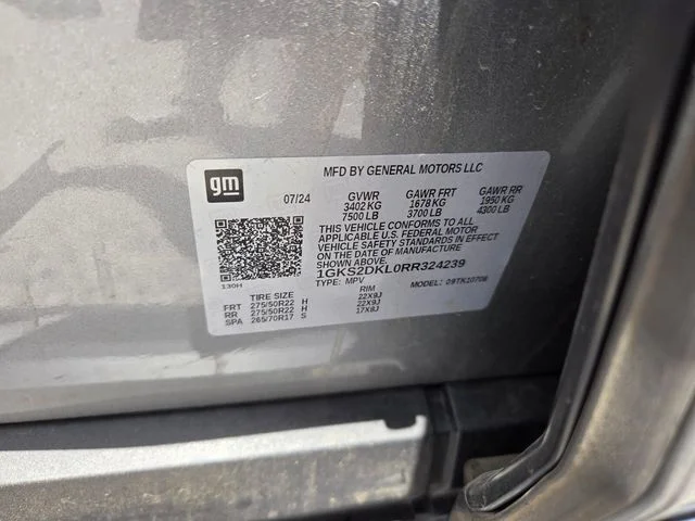 Used 2024 Silver GMC Denali image 21