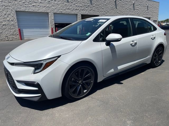 Used 2023 Off-white Toyota XSE image 3