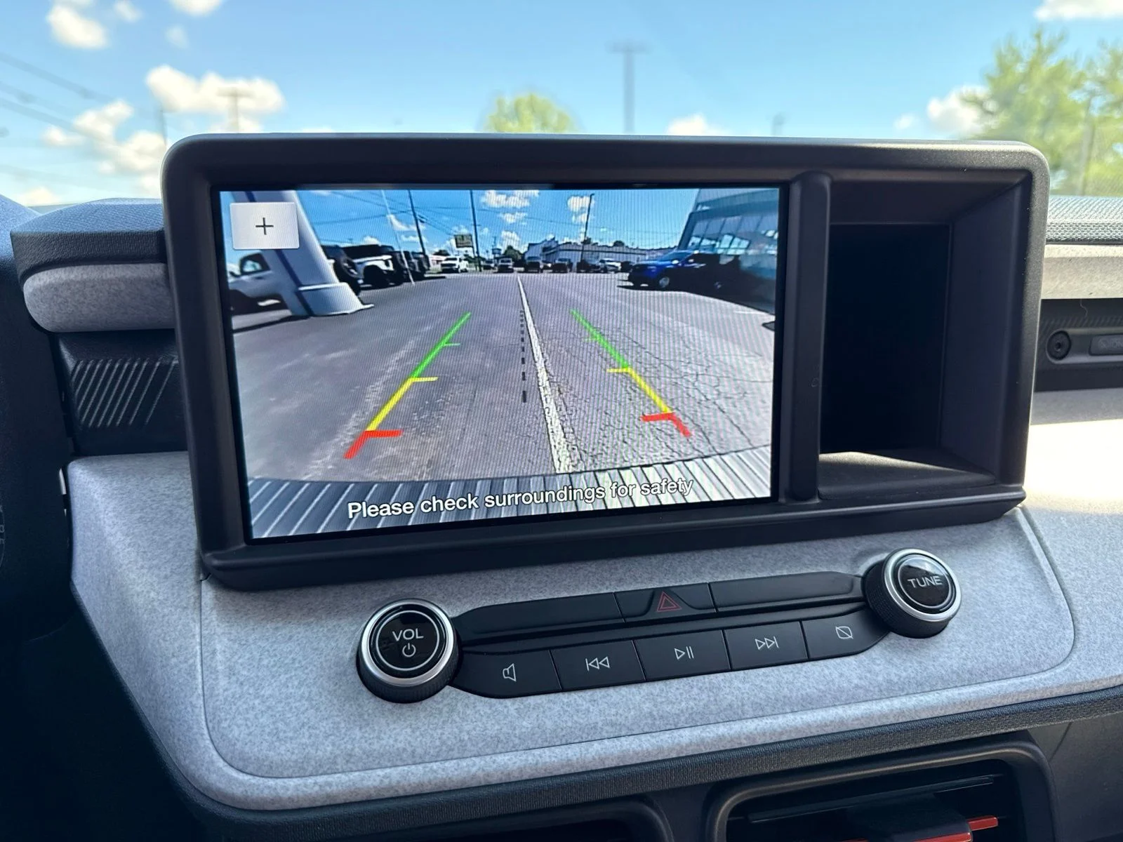Used 2022 Black Ford XLT image 6