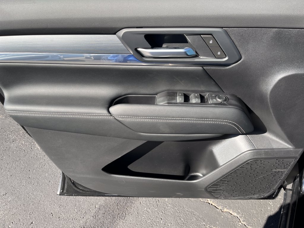 New 2027 Ebony Twilight Metallic GMC Elevation image 11