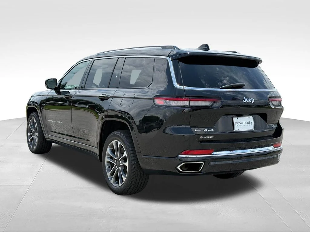 Used 2021 Black Jeep Overland image 3