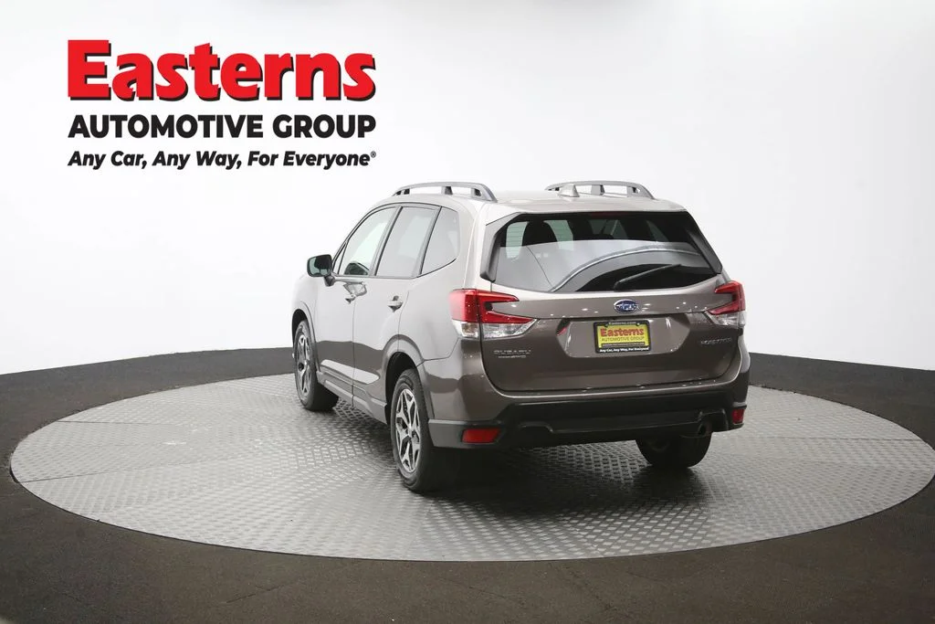 Used 2022 Brown Subaru Premium image 70