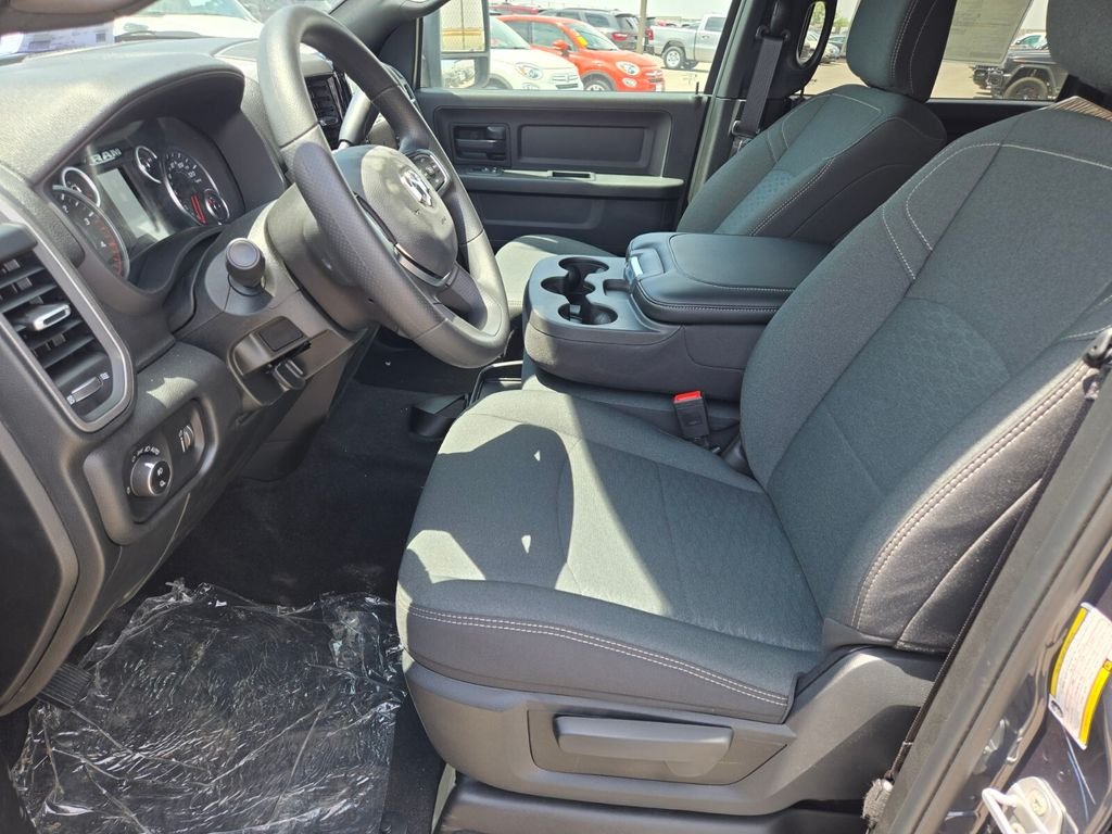 2025 RAM 2500 Tradesman - Photo 6