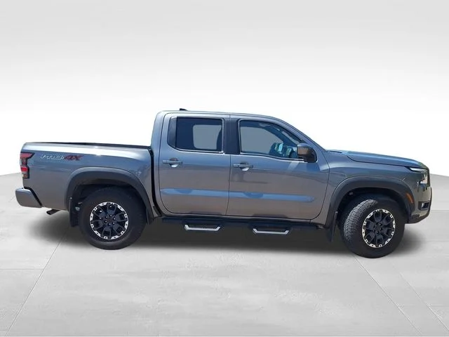 2025 Nissan Frontier PRO-4X - Photo 9
