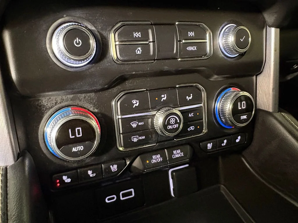 Used 2022 Beige GMC SLT image 38