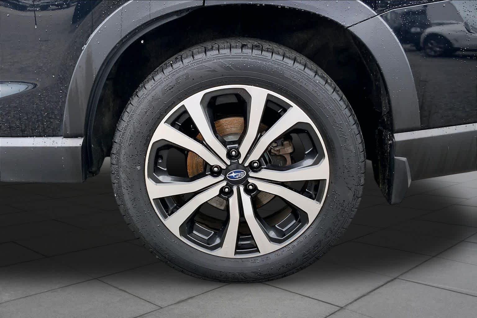 Used 2020 Crystal Black Silica Subaru Limited image 11