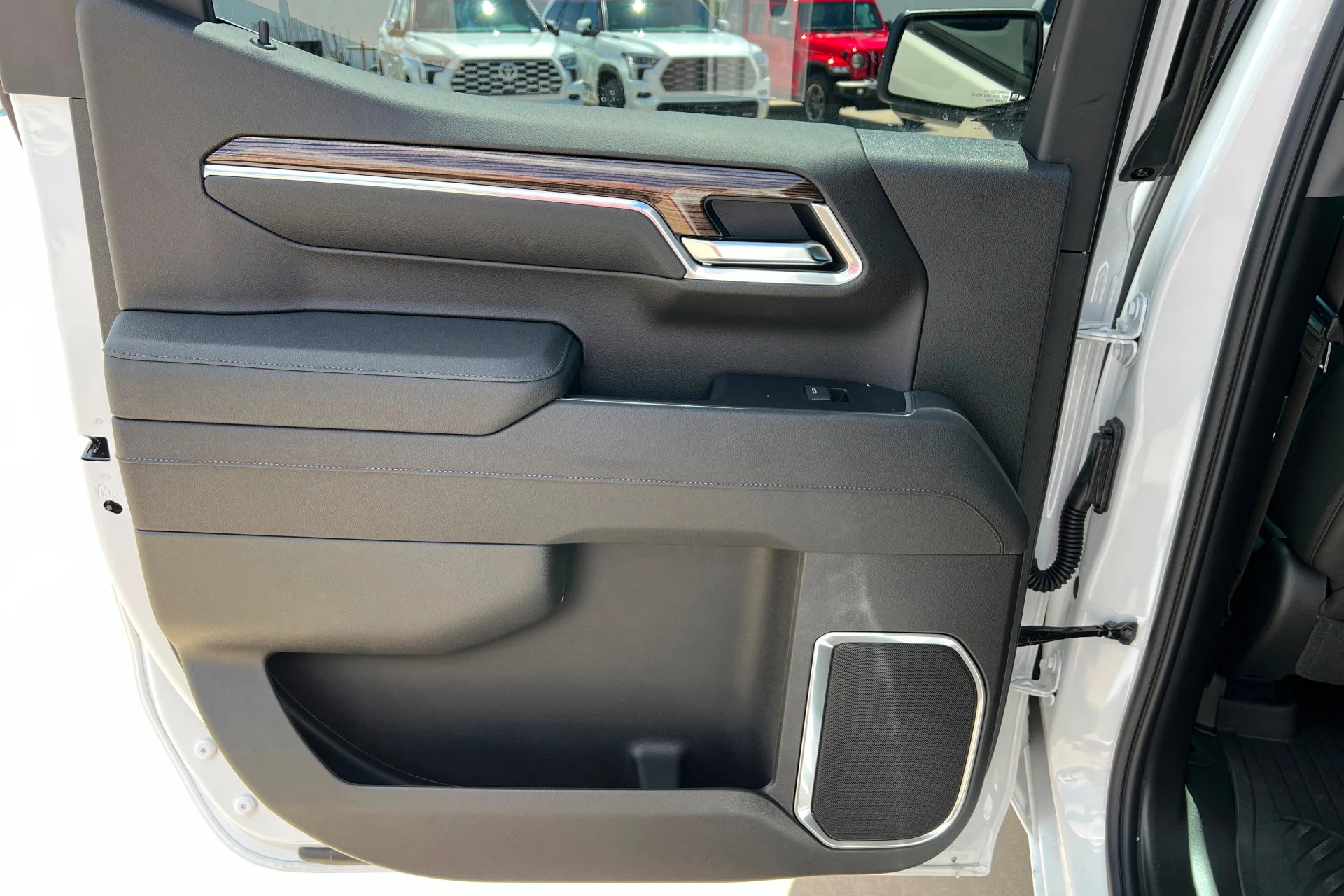 2026 Chevrolet Silverado 1500 RST - Photo 18