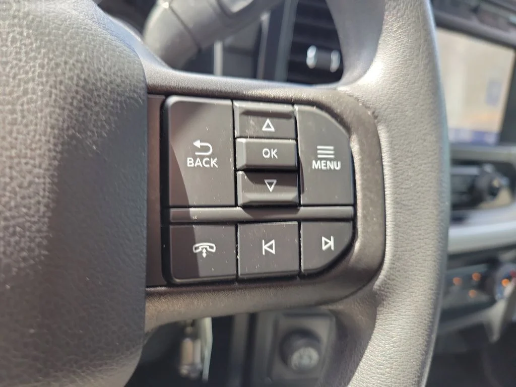 Used 2023 Oxford White Ford XL image 19