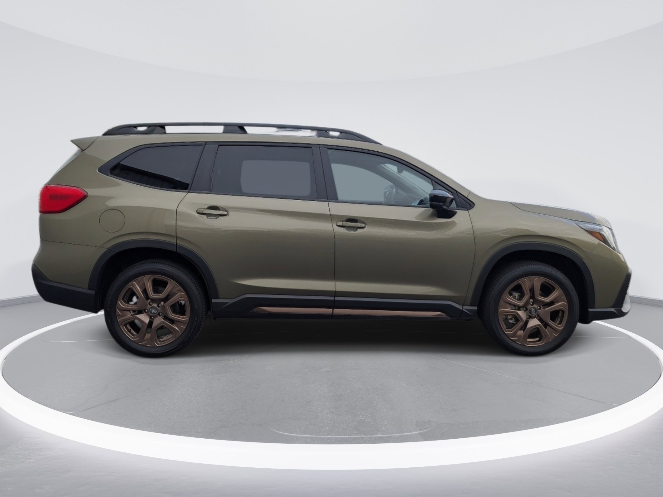 Used 2025 Autumn Green Metallic Subaru Limited Bronze Edition image 4