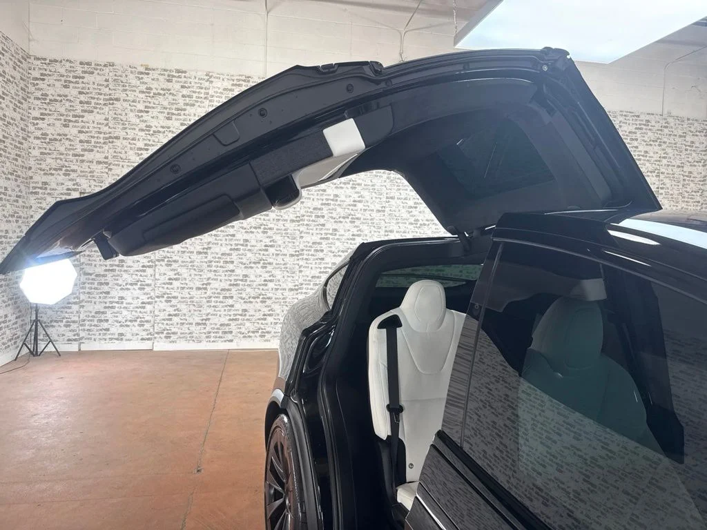 Used 2022 Solid Black Tesla Base image 22