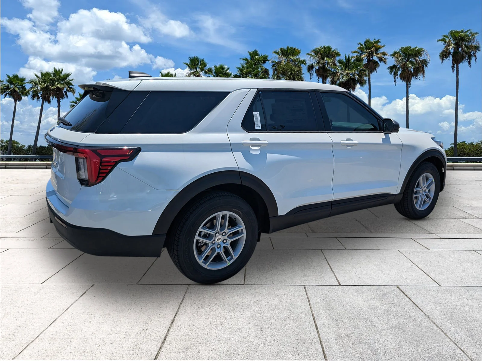 New 2026 Star White Metallic Tri-Coat Ford Active 100A image 9