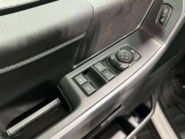 Used 2026 Oxford White Ford XLT image 19