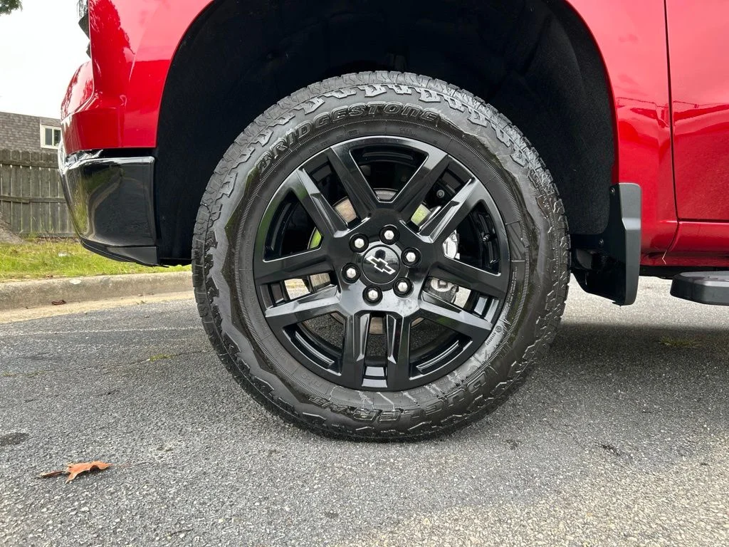 Used 2025 Red Chevrolet LT Trail Boss image 11