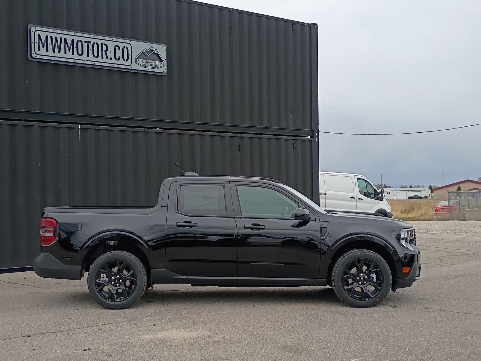 View vehicle photo 6