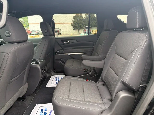 New 2027 Mosaic Black Metallic Chevrolet LT image 22