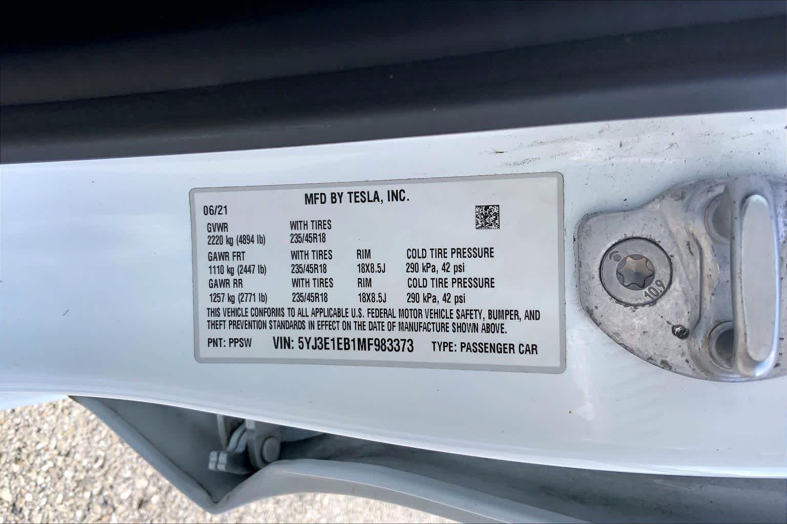 Used 2021 Pearl White Multi-Coat Tesla Long Range image 32