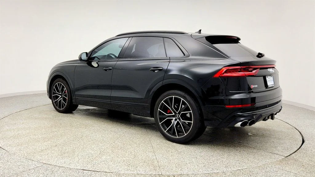 Used 2023 Mythos Black Metallic Audi Prestige 4.0 TFSI quattro with Sport, Black Optic & Luxury Pkgs image 7