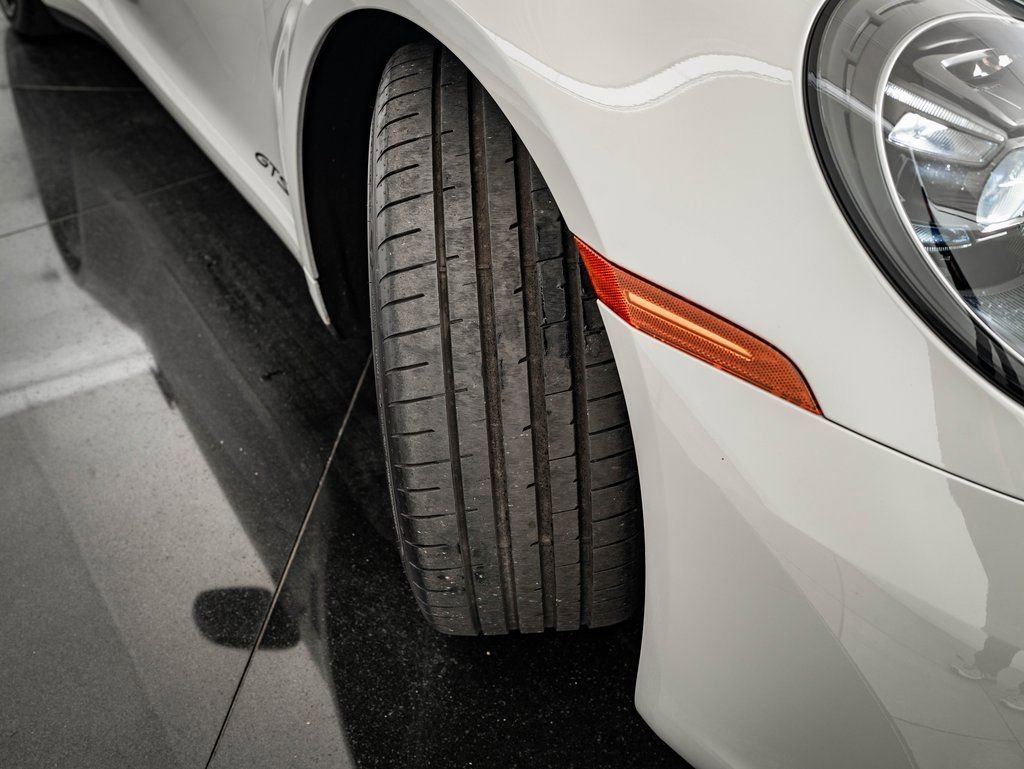 Used 2022 Chalk Porsche Targa 4 GTS image 61