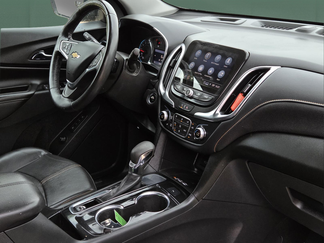 Used 2022 Gray Chevrolet Premier image 29