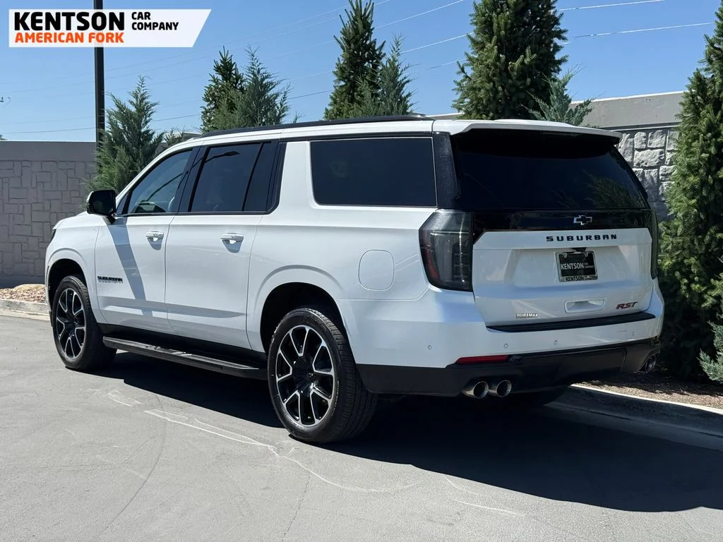 Used 2025 White Chevrolet RST image 5